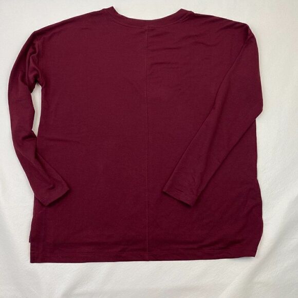 NWT Old Navy Activewear burgandy cropped side slit athleisure top small - Picture 2 of 4